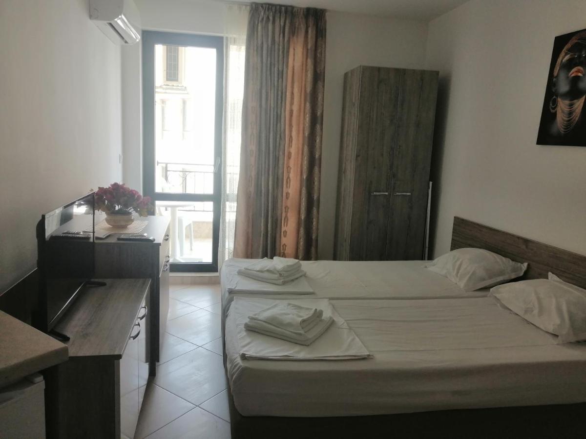 Хоризонт М Apartment Sveti Vlas Bagian luar foto