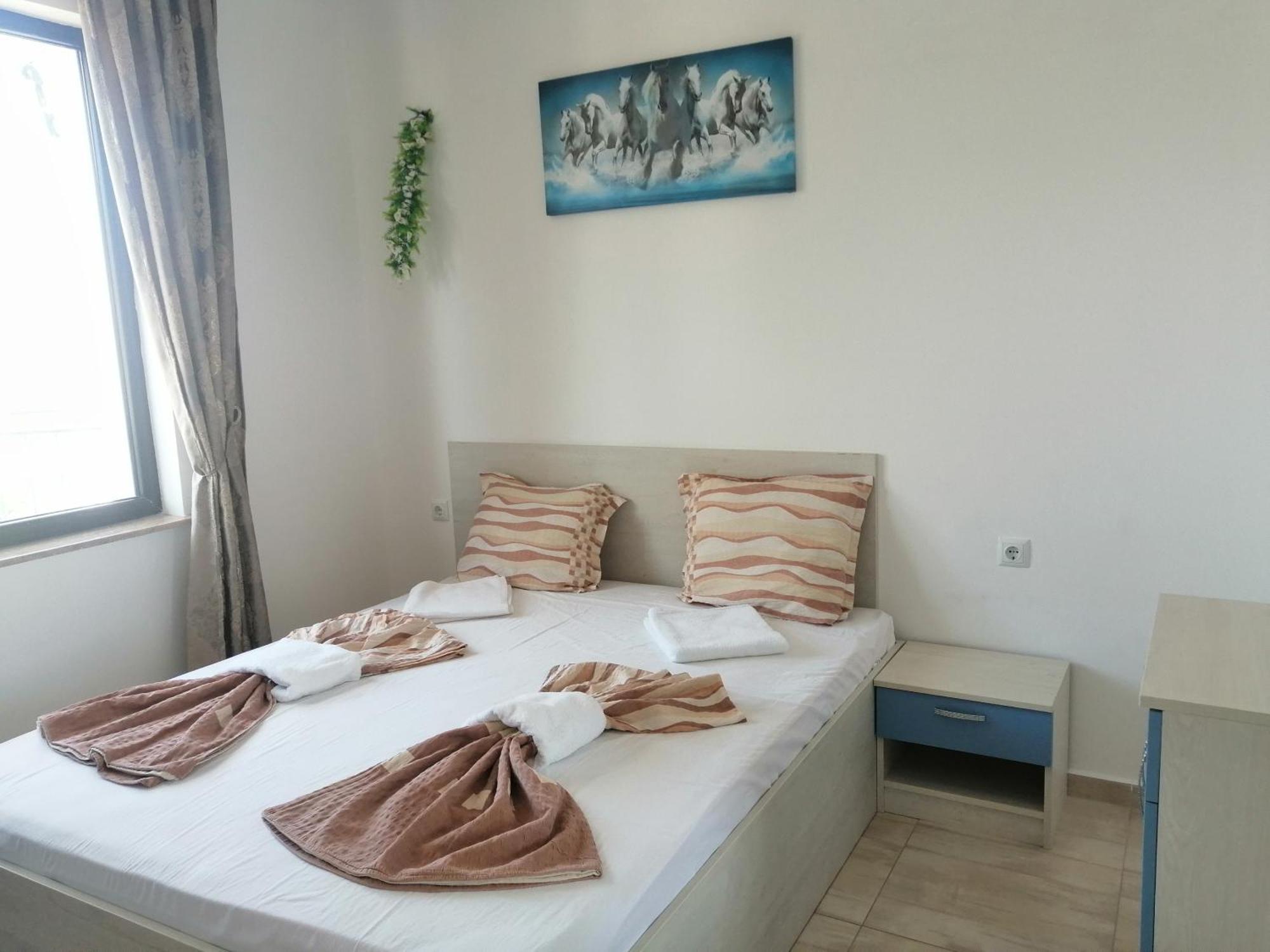 Хоризонт М Apartment Sveti Vlas Bagian luar foto